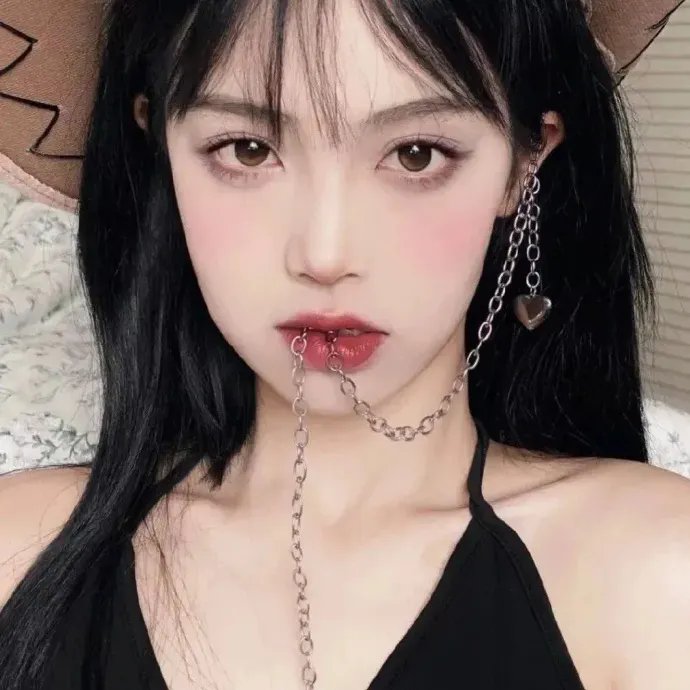 脑浆炸裂少女